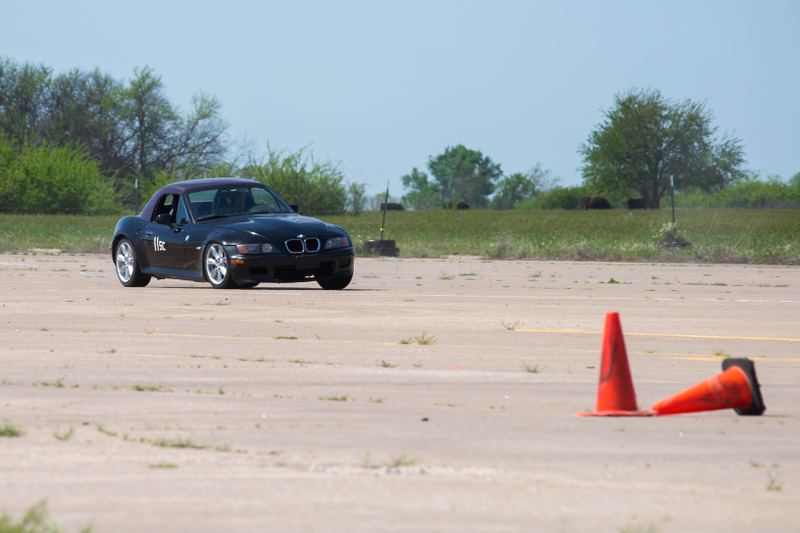 Illustration for article titled Huge Juicy Autocross Photodump